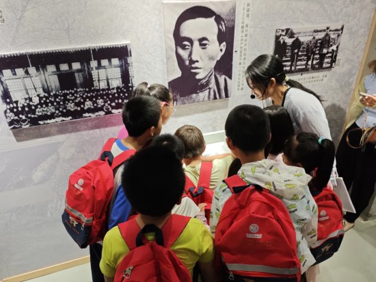 640_wx_fmt=jpeg&from=appmsg&tp=webp&wxfrom=5&wx_lazy=1 (2).jpg