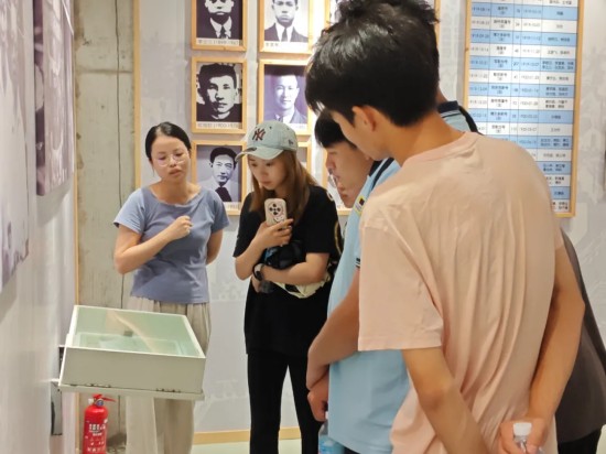 640_wx_fmt=jpeg&from=appmsg&tp=webp&wxfrom=5&wx_lazy=1 (2).jpg