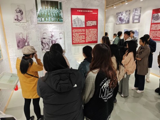 640_wx_fmt=jpeg&from=appmsg&tp=webp&wxfrom=5&wx_lazy=1 (1).jpg